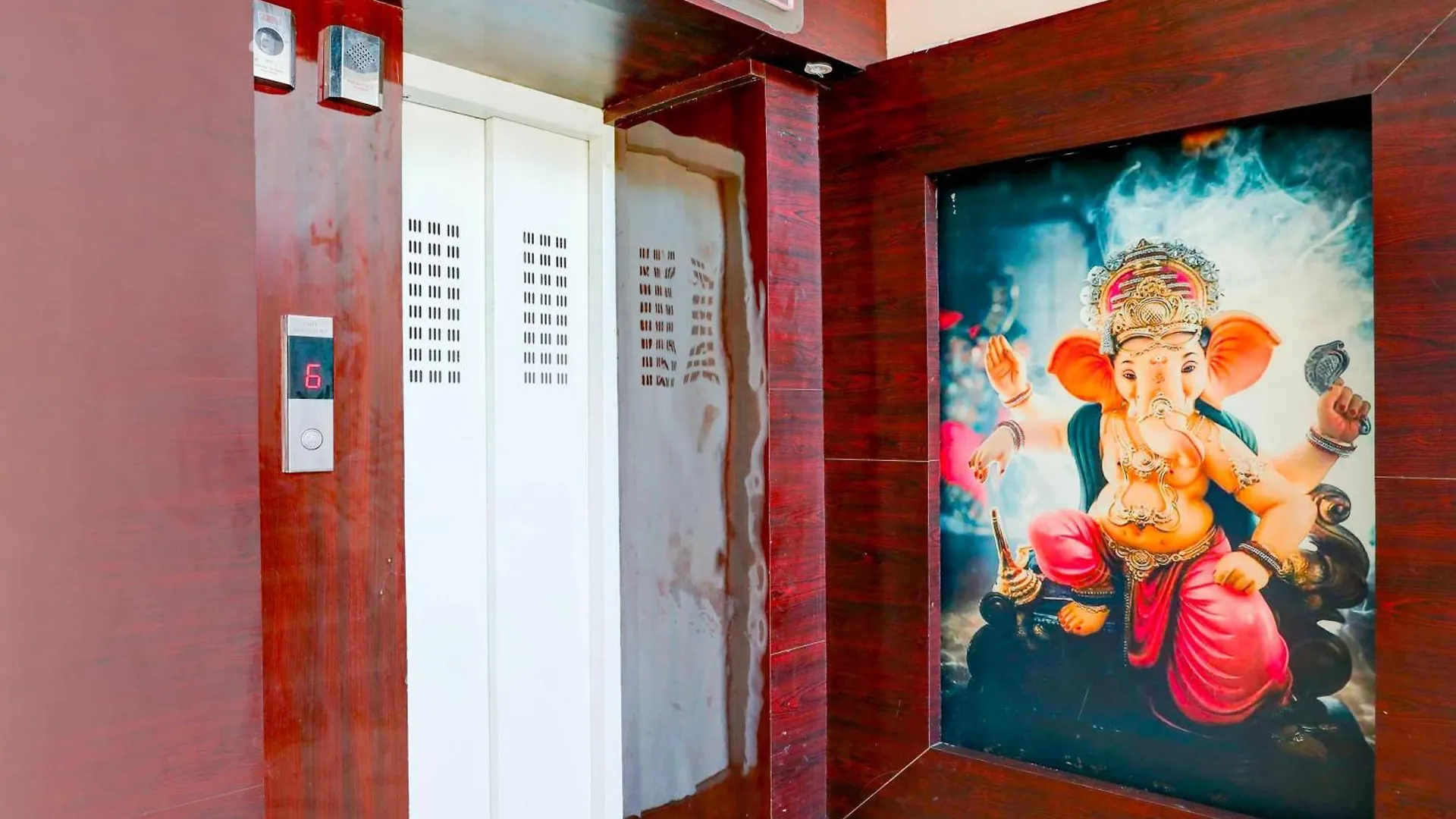 Collection O Hyderabad Gate Iit Bhu Hotel Varanasi 3*,
